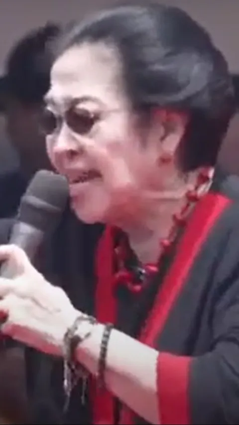Megawati Teriak hingga Serak dan Urat Leher Terlihat: Baru Jadi Aparat Sudah Mengintimidasi Rakyat!