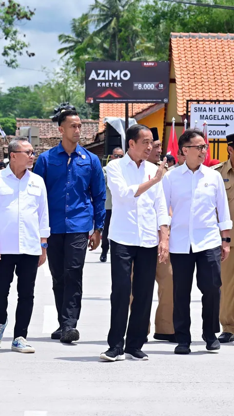 Resmikan Jalan di Muntilan, Jokowi Ungkap Anggaran Pemerintah Pusat ke Jateng Rp1,36 triliun