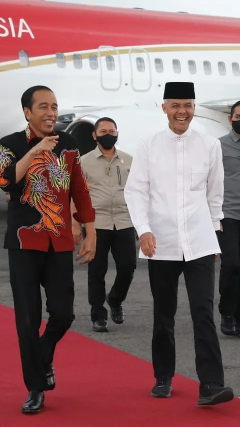 Warga Jateng Teriak Ganjar-Mahfud saat Sambut Presiden, Ganjar: Pendukung Sayang Pak Jokowi
