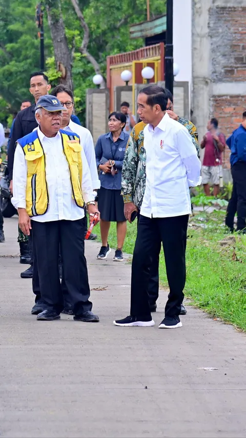 Jokowi Sindir Jalan Rusak di Jateng: Sudah Bertahun-tahun Tidak Beres-Beres