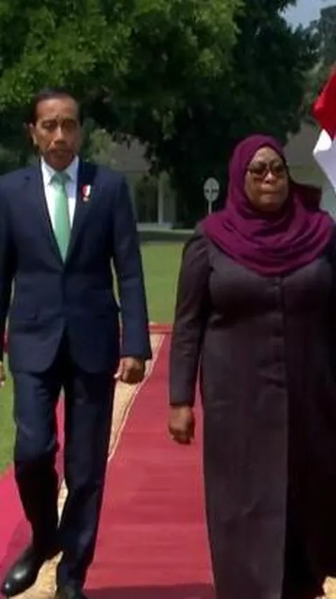 Pakai Dasi Hijau, Jokowi Terima Kunjungan Presiden Tanzania di Istana Bogor