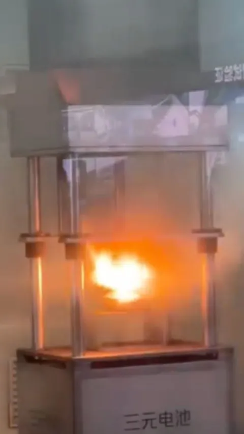 VIDEO: Perbedaan Baterai Nikel dengan Lithium jika Ditusuk Benda Tajam, Mana yang Berbahaya?