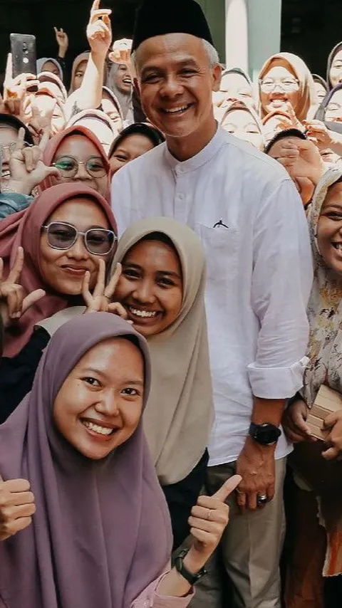 Ganjar Persilakan Jokowi Kampanye Dukung Capres. Tapi Ingatkan Hal Ini