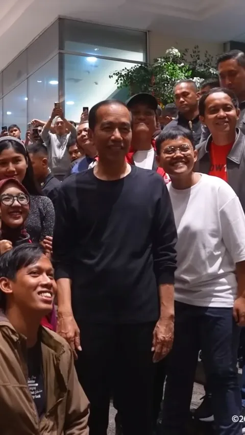Tak Perlu Deklarasi, Analis Sebut Arah Politik Jokowi ke PSI