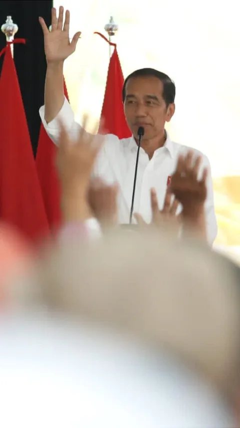 VIDEO: Jokowi ke Petani Jateng: Beli Pupuk Tak Perlu Lagi Kartu Tani, Bisa Pakai KTP