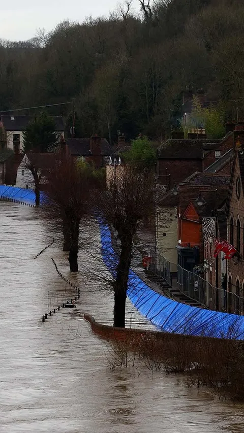 FOTO: Mengintip Cara Jitu Inggris Cegah Banjir dari Luapan Sungai Severn