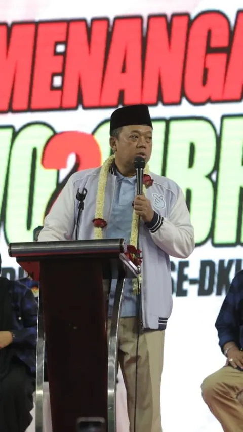 FOTO: Relawan Prabowo-Gibran Apel Siaga Petugas Posko Pemenangan Satu Putaran