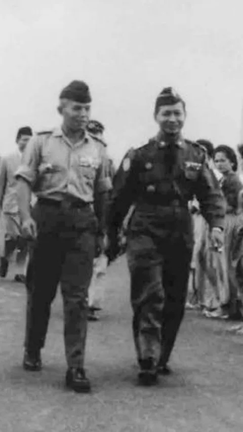 Sosok 2 Jenderal TNI Beda Bintang Dulu Atasan & Bawahan, Kemudian Hari si Anak Buah Melejit Sama-sama Bintang 5