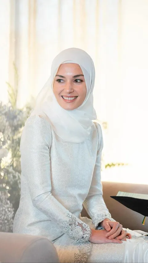 Cantiknya Anisha Rosnah Calon Istri Pangeran Mateen Brunei di Acara Khatam Alquran, Busananya Elegan dan Simpel