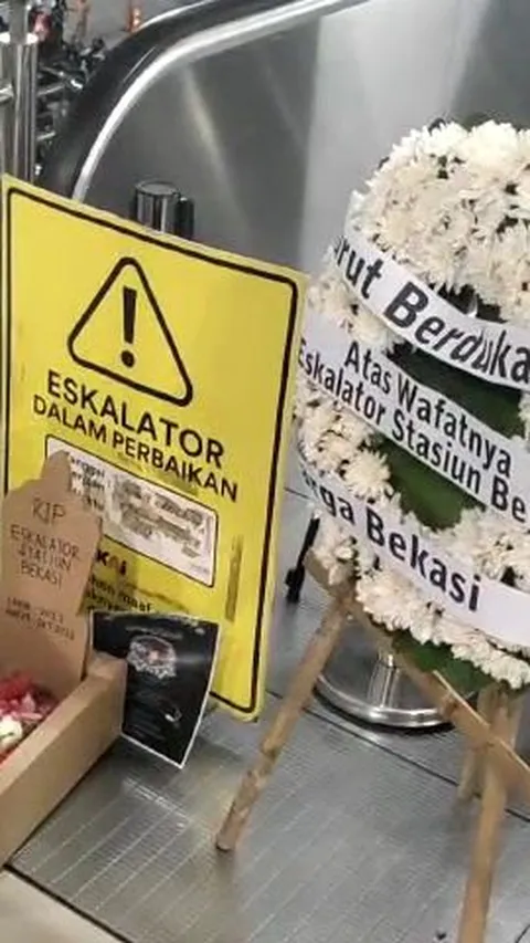 Kesal Tak Diperbaiki Pengguna KRL buat Peringatan 100 Hari Eskalator Stasiun Bekasi Rusak & Bawa Miniatur Kuburan