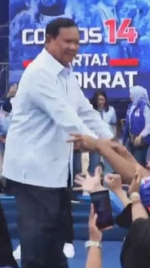 Diisukan Sakit, Prabowo Joget Bareng Denny Caknan di Depan SBY dan AHY saat Kampanye Demokrat