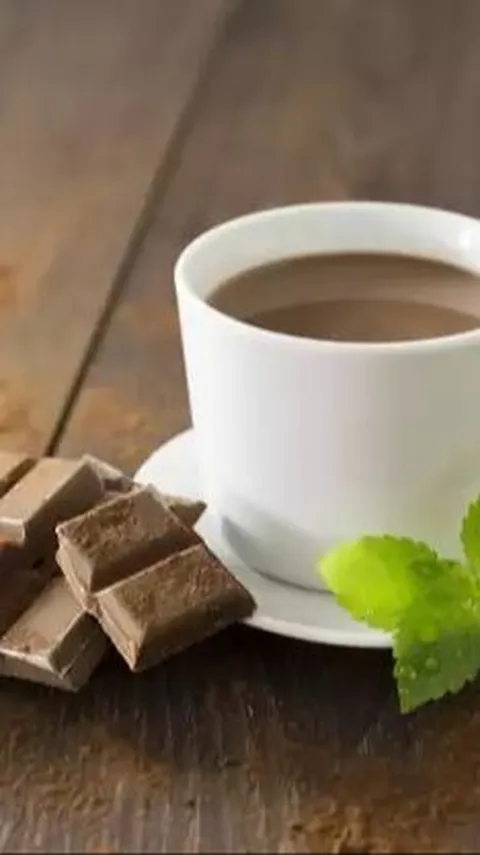 8 Resep Minuman Cokelat Hangat & Dingin Kekinian, Rasakan Sensasi Manis yang Lezat