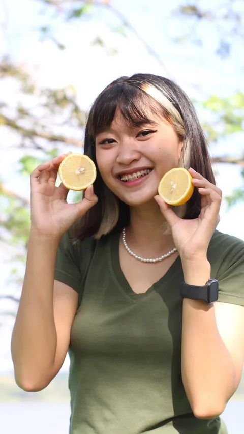 Minum Air Lemon Bisa Turunkan Berat Badan, Fakta atau Bukan?