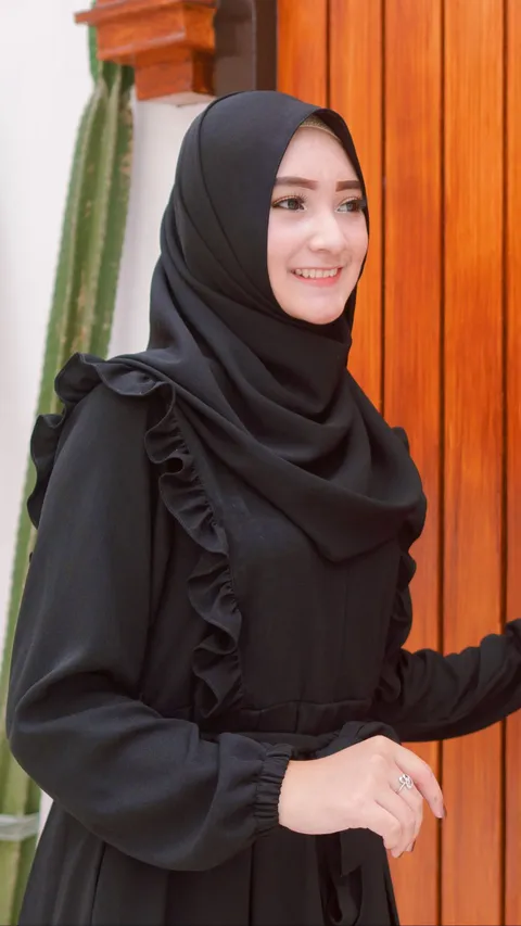 Tutorial Hijab Segi Empat untuk Ramadan dan Lebaran 2024, Langsung Modis dan Cantik!