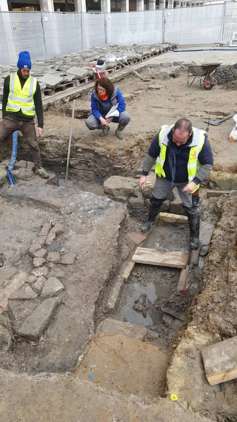 Hilang Ribuan Tahun, Arkeolog Akhirnya Temukan Gereja dan Makam Kuno di Lokasi Tak Terduga