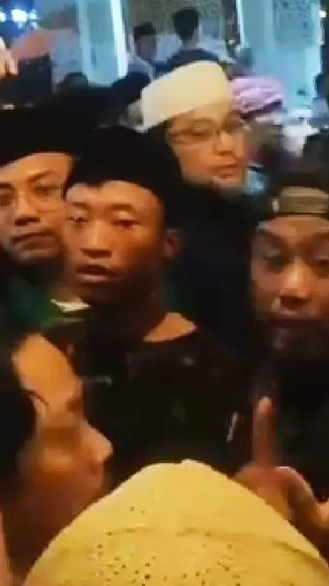 VIDEO: Kronologi Ricuh GP Ansor Bubarkan Kajian Ustaz Syafiq Riza Basalamah di Surabaya