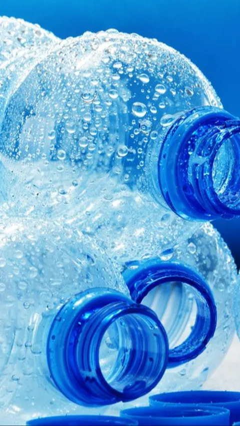 Lewat Program Ini, Sampah Botol Plastik Bisa Ditukar Voucher BBM
