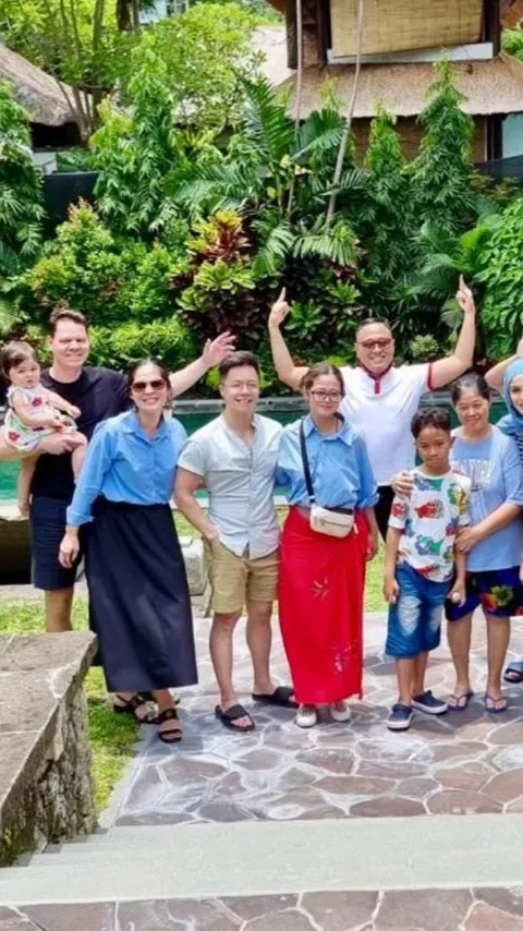 Momen Keseruan Gracia Indri dan Gisela Cindy Serta Keluarga Liburan di Bali, Kompak Banget!