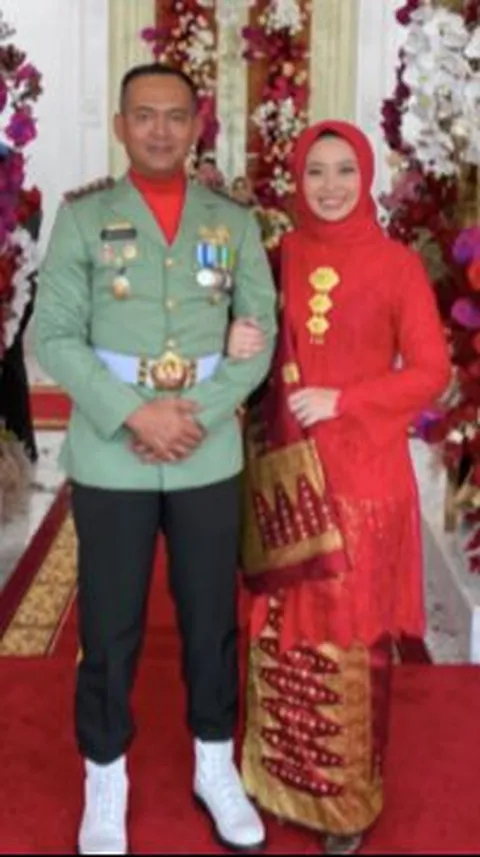 ⁠Bikin Haru Perjalanan Ibu Persit Bersama Sang Suami Berpangkat Kolonel, Kini Sang Putri Kuliah di UI 