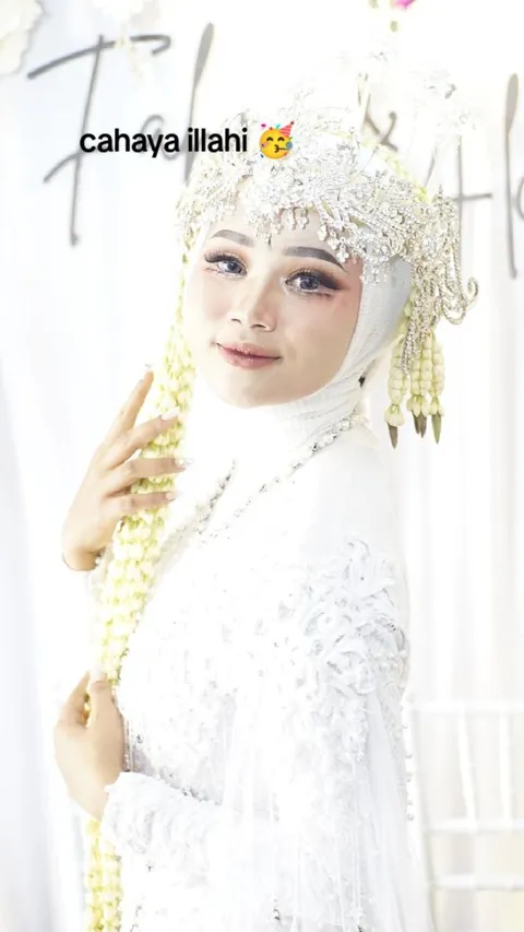 Pengantin Wanita Kecewa Foto Nikahnya Yang Jelek Sampai Viral Di TikTok ...