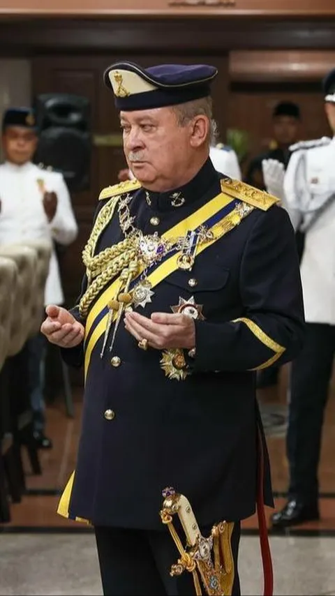 Fakta Menarik Sultan Ibrahim Iskandar, Raja Malaysia Hobi Koleksi Mobil dan Punya SIM Lokomotif
