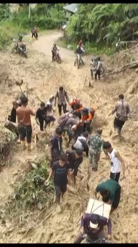 21.000 KK Terdampak Banjir dan Longsor di Pesisir Selatan, Kerugian Capai Rp157 Miliar
