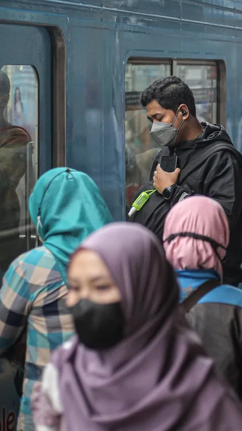 Simak, Ini Aturan Berbuka Puasa di Commuter Line