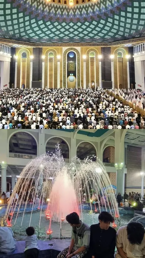 Keseruan Ramadan di Masjid Al Akbar Surabaya, Buka Puasa Gratis hingga Ngaji Berhadiah Motor