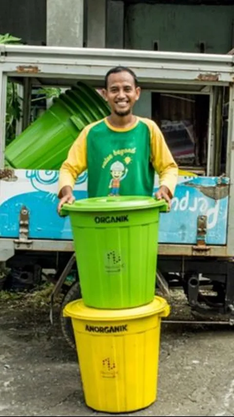HUT ke-2, NeutraDC Fasilitasi Pengelolaan Sampah untuk Warga Desa Jambidan