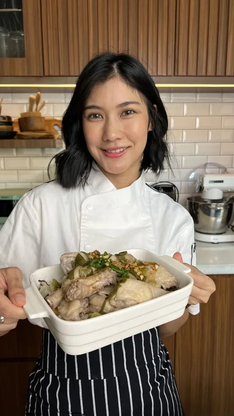 Chef Olivia Tommy Bagikan Resep Ayam Kukus Jahe Lezat, Cocok Buat Bukber Nih!