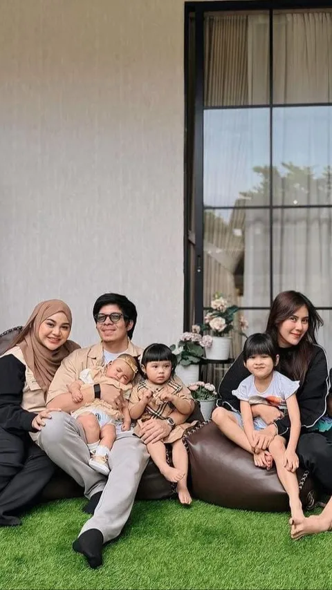 Potret Aurel Hermansyah dan Atta Ngabuburit Bareng Keluarga Syahnaz, Pose Anak-Anak Gemes Banget