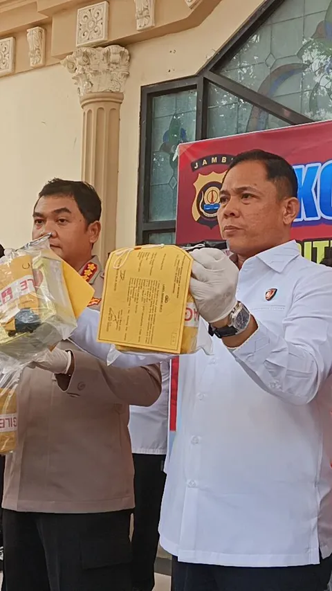 Melawan, Bandar Coba Tabrak Polisi Pakai Mobil Berujung Didor & Ditangkap, 10 kg Sabu Disita