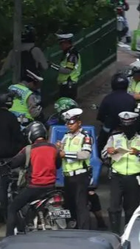 86.437 Pengendara Ditilang Selama Operasi Keselamatan 2024, Pelanggar Didominasi Pemotor Tak Pakai Helm SNI