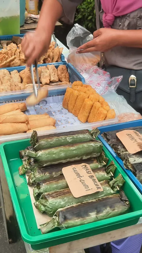 Serunya Tradisi Bertukar Takjil Jelang Berbuka di Sumsel, Ragam Jenis Makanan Tumpah Ruah