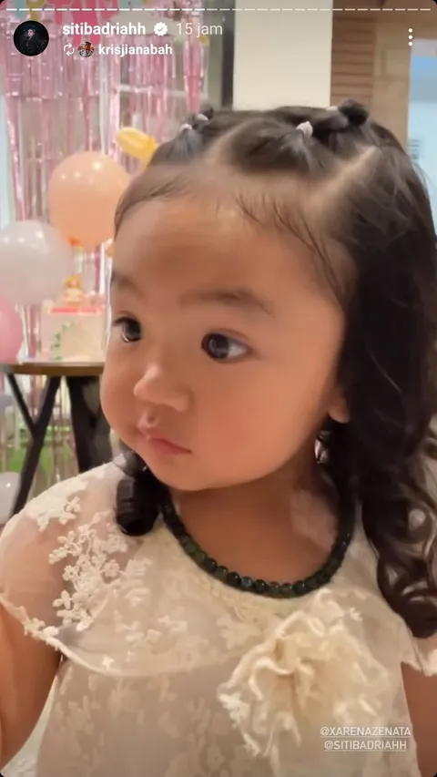 Potret Ultah Ke-2 Xarena Anak Siti Badriah, Digelar Sederhana di Rumah & Penampilan Sang Bocah Semakin Menggemaskan