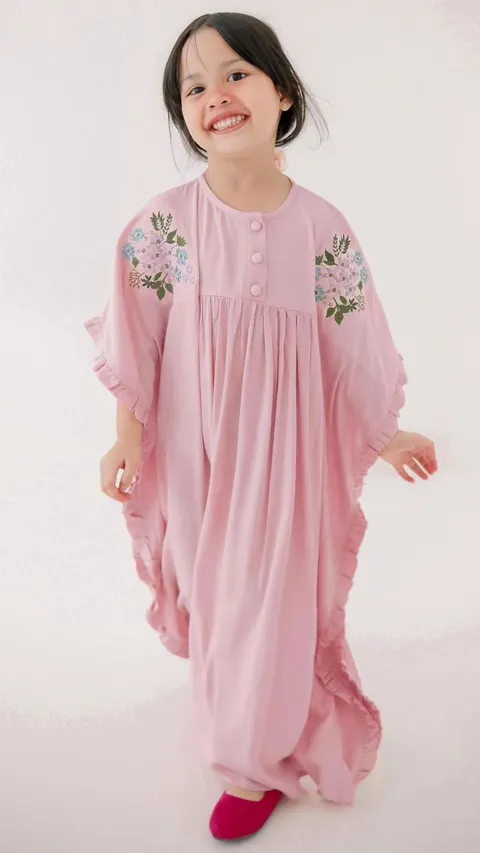 10 Dress Anak Perempuan Terbaru 2024 untuk Lebaran, Ini Rekomendasinya