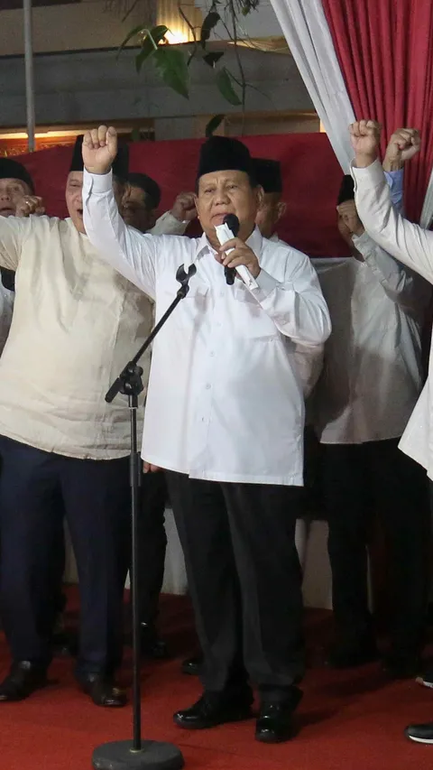 FOTO: Momen Pidato Kemenangan Capres 02 di Kertanegara, Prabowo Sebut Para Pemimpin Dunia Terkesan Pemilu Indonesia Sejuk dan Gembira