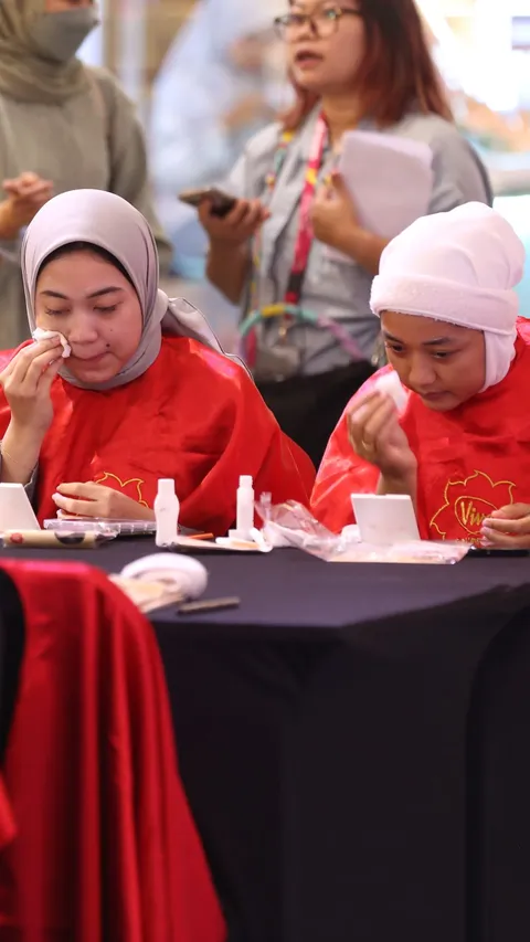Tampil Glamour di Hari Raya, Viva Cosmetics Bagi-bagi Tips di Beauty Class Dream Day Ramadan Fest 2024