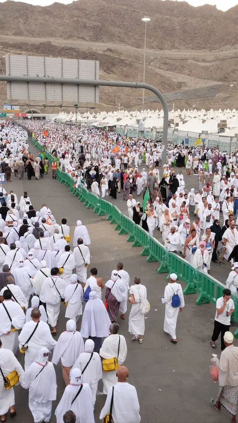 Viral Haji Backpacker di Media Sosial, Begini Kata Kementerian Agama
