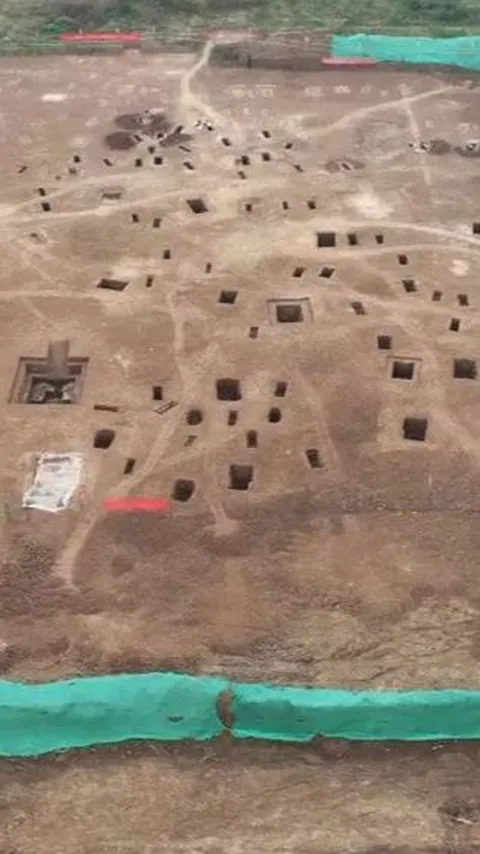 Arkeolog Temukan 174 Makam dari Zaman Peperangan China Kuno, Berisi Kereta Kencana dan Kerangka Kuda