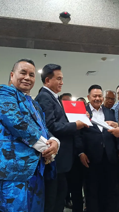 Prabowo-Gibran Resmi Daftar sebagai Pihak Terkait Sengketa Pilpres, Optimis Menang Lawan Kubu 01 dan 03