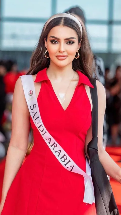 Potret Sosok Sebenarnya Rumy Alqahtani, Perwakilan Pertama Arab Saudi di Miss Universe 2024