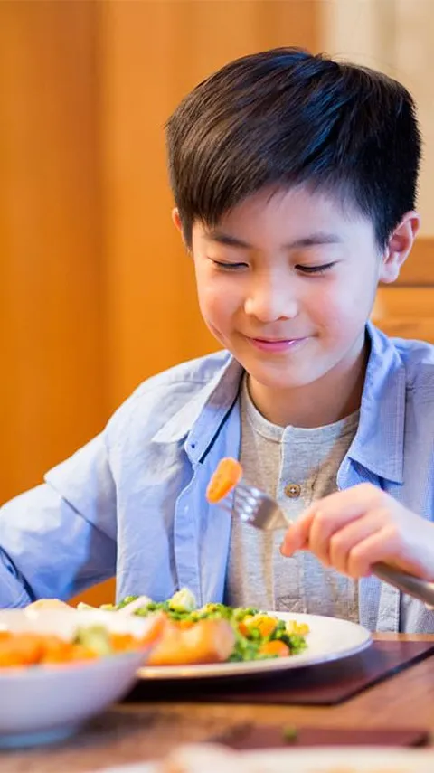 8 Pilihan Makanan untuk Perkembangan Otak Anak, Orang Tua Wajib Baca