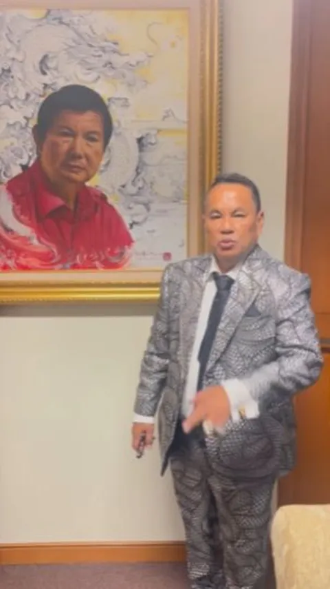 Hotman Perlihatkan Ruang Tunggu Berkelas  Hashim Adik Prabowo, Mewah Berada di Segitiga Emas