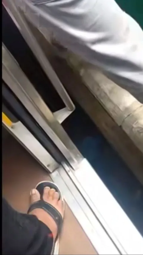 Viral Bocah Terjatuh di Celah Peron KRL Stasiun Manggarai, Begini Kondisi Korban