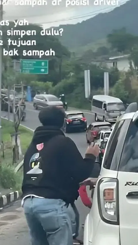 Viral Usai Diunggah Ridwan Kamil, Pemuda Buang Sampah Sembarang ke Sungai di Cianjur Minta Maaf