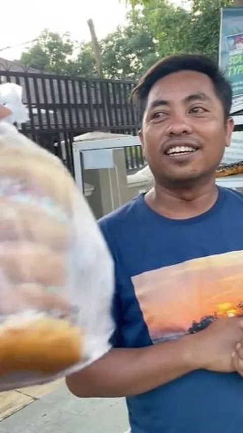 Padahal Jualan di Kampung, Pedagang Donat ini Jago Ngomong Bahasa Inggris, Begini Reaksi Pembeli