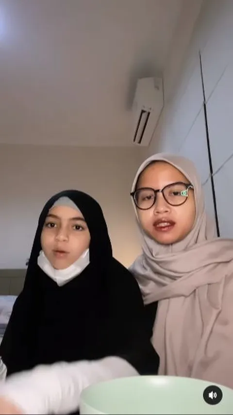 Tampil Pakai Hijab Syar