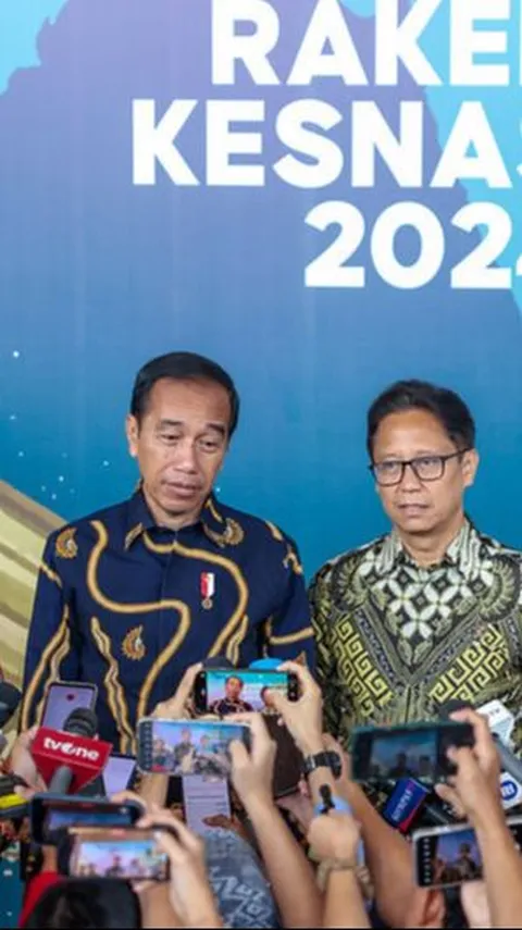 Jokowi Keluhkan Kerugian Negara Rp180 T karena WNI Berobat ke Luar Negeri