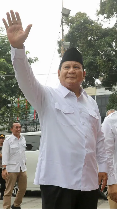 VIDEO: Menhan Prabowo Sambut Kedatangan Menteri Pertahanan Singapura Bahas Isu-Isu Penting